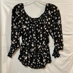 Rue 21 Black Long Sleeve Floral Top